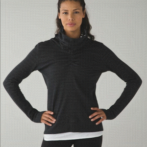 Lululemon In A Cinch Long Sleeve Tee
